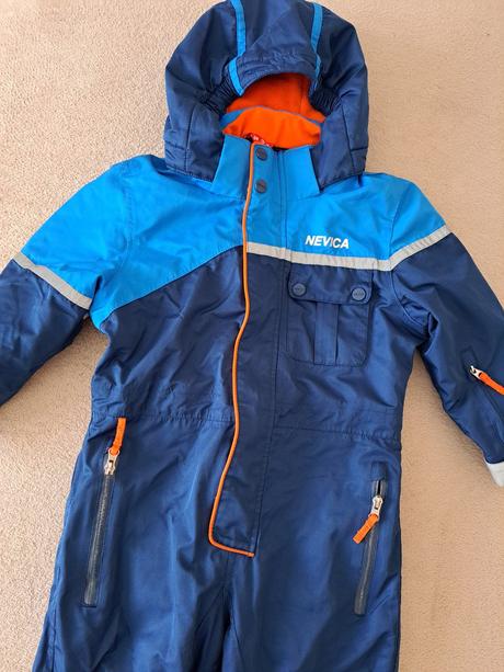 Nevica kombinéza, 116