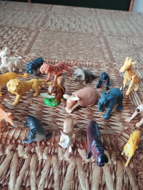 Malé plastové zvieratká, 