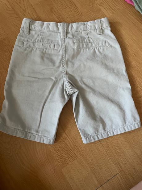 Šortky chino, 122