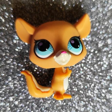 Lps littlest pet shop,