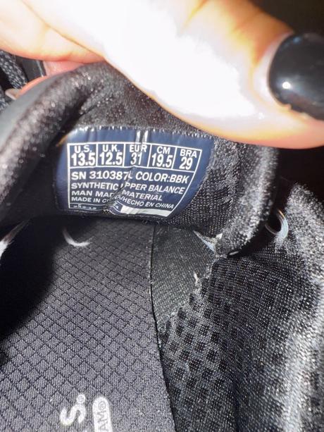 Botasky sketchers, 31