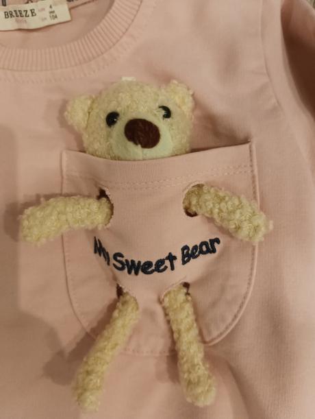 Mikinka s mackom, 104