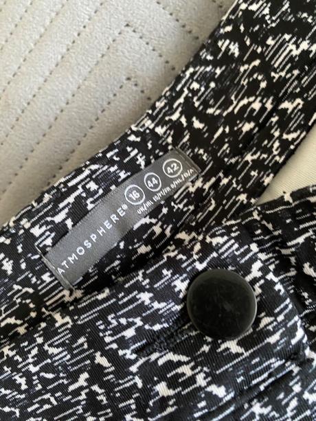 Leginove nohavice s vyssim pasom, atmosphere,44