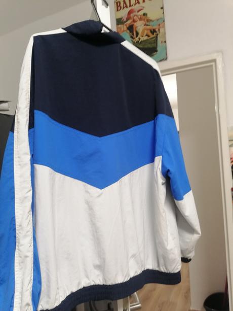 Jarny kabatik,sveter, bershka,m