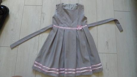 Málo nosené šaty, 116