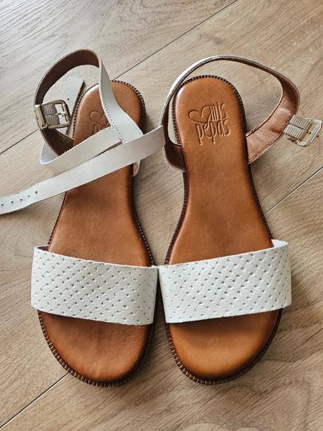 Kožené sandálky mis pepas, 38