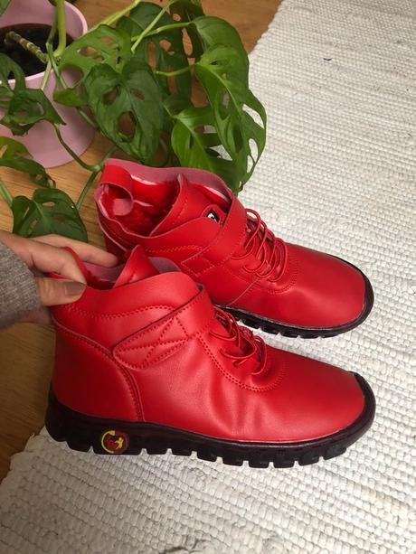 Červené čizmy na zimu/ zateplene čižmy, 36