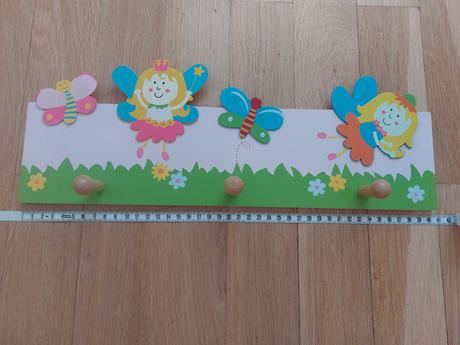 Vešiak do detskej izby, 