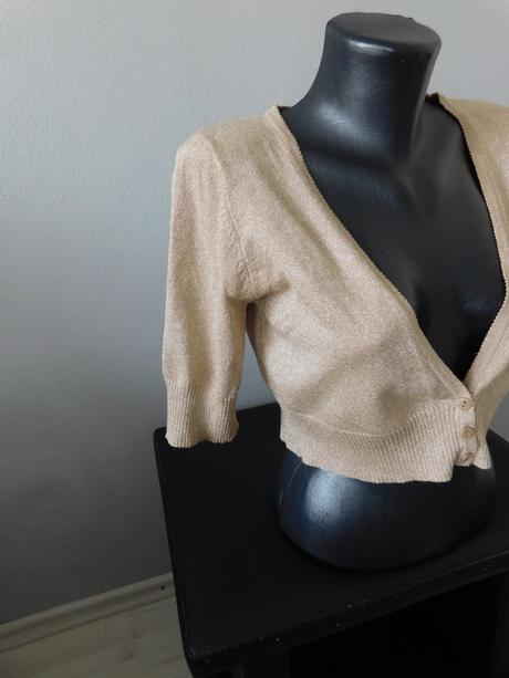 Lesklý bolerkový svetrík č.42, 42