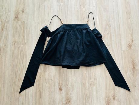 Krásny top s mašľou na chrbte značky zara, zara,s