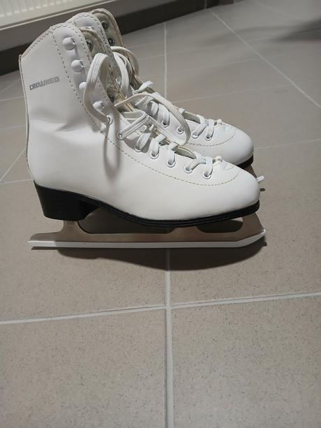 Korčule na ľad, crowned,37