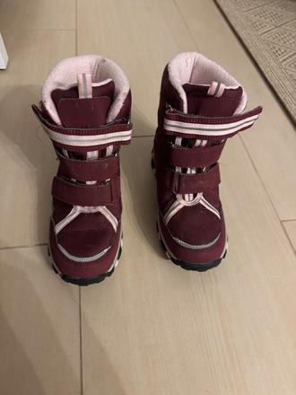 Snehule, 35