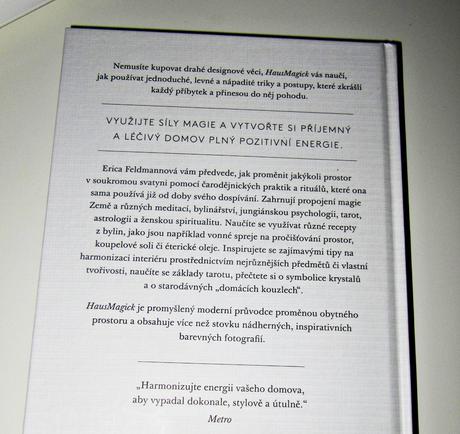 Kniha hausmagick, 