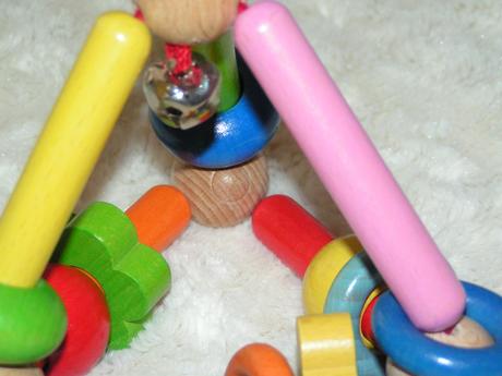 Drevený ihlan s rolničkou,