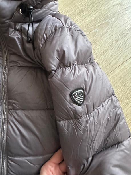 Armani páperová bundička, armani,s