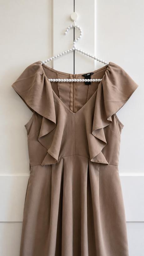 Hnedé šaty s volánom h&m, h&m,s