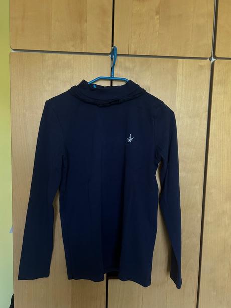 Tričko so stojačikom, 146