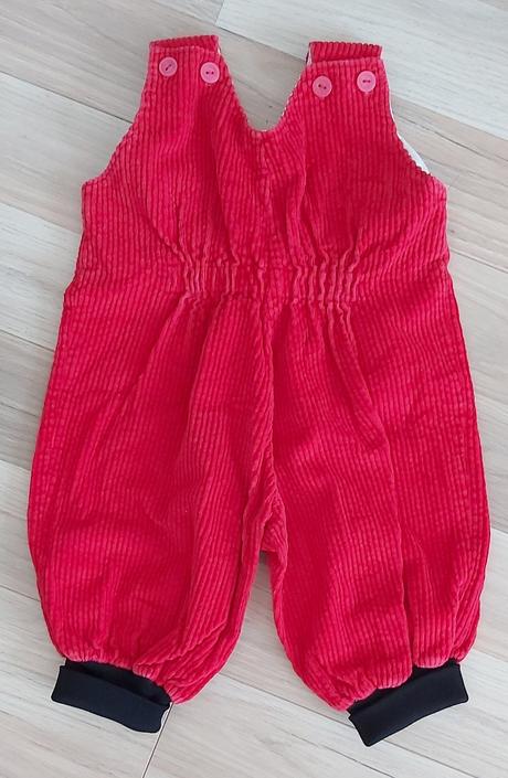 Menžestrové nohavice, 80