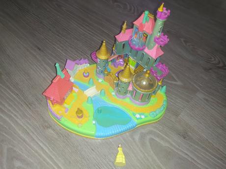 Polly pocket beauty and the beast magical castle,