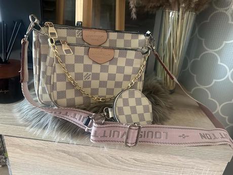 Kabelka crossbody, 