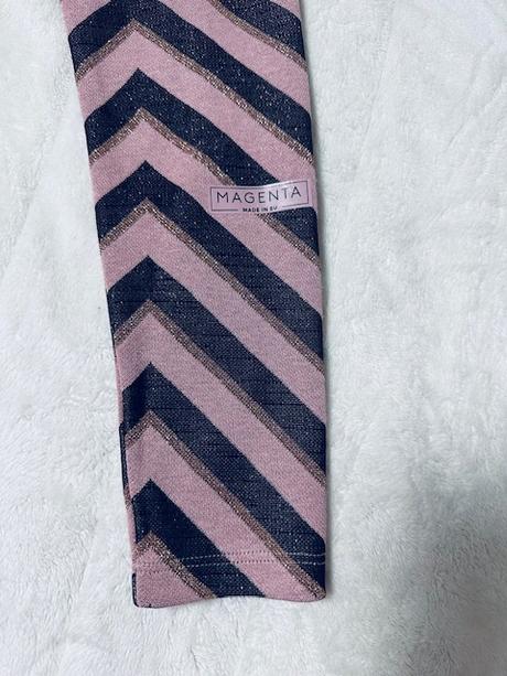 Ružové šaty so zlatou niťou zn. magenta, l / m