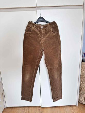 Menčestráky užšieho strihu. výborný stav, next,146