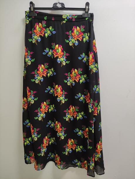 Kvetovana midi sukňa, top stav, 36