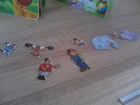 Knižky s magnetkami,