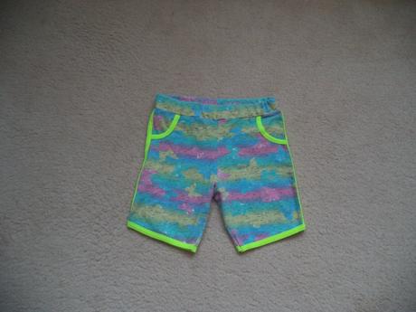 Kraťasy zelené+farebná 152, 152