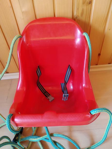 Červená hojdačka,