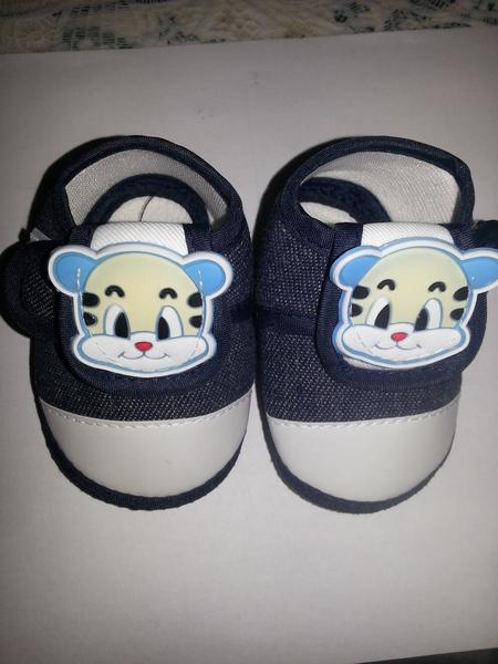 Ktoré z týchto papučiek by ste kúpili?