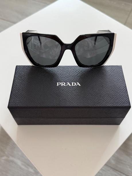 Slnečné okuliare prada, prada