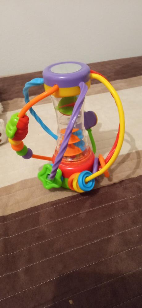 Interaktívna hračka pre bábätko, 