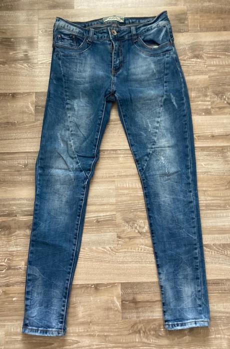 Krásne dámske rifle, l