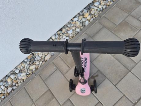 Kolobezka/odrazadlo scoot and ride,