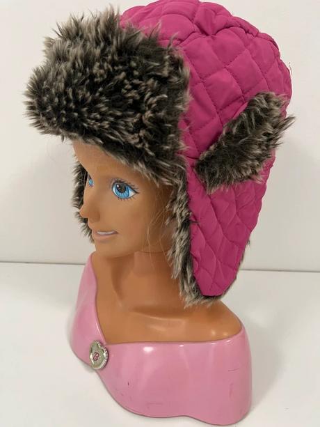 Štýlová a extra teplá ušianka v žiarivej ružove, 140