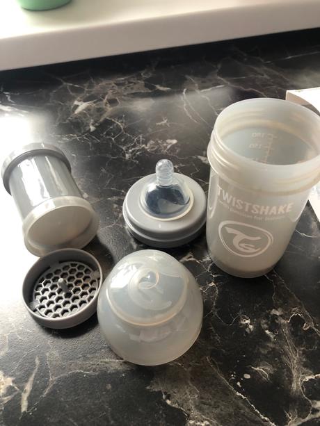 Dojčenská flaska twistshake, 