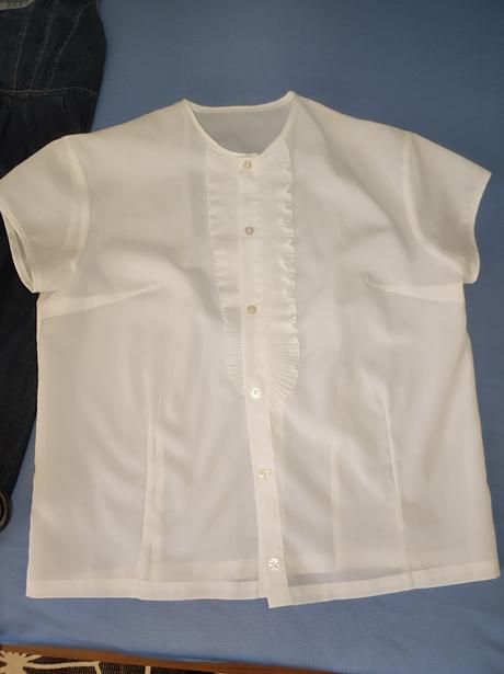 Dámsky oblek+blúzka, m