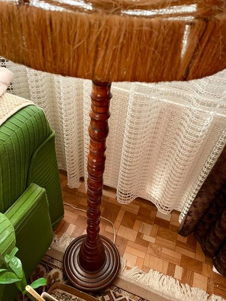 Drevená naturálna lampa, 