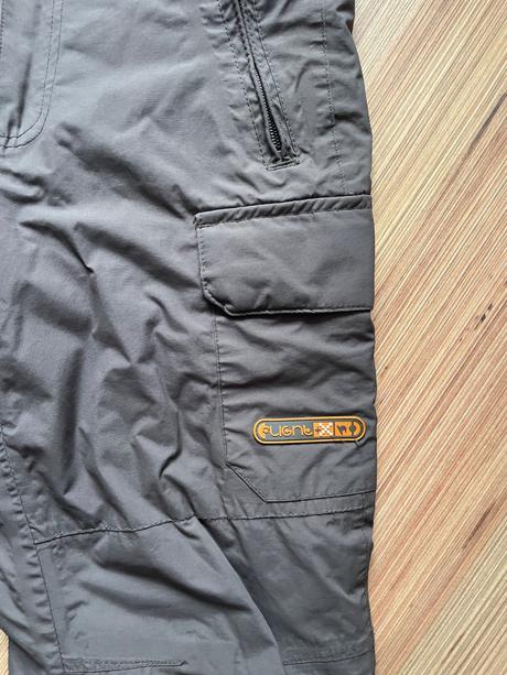 Lyžiarske oteplovacky, alive,128