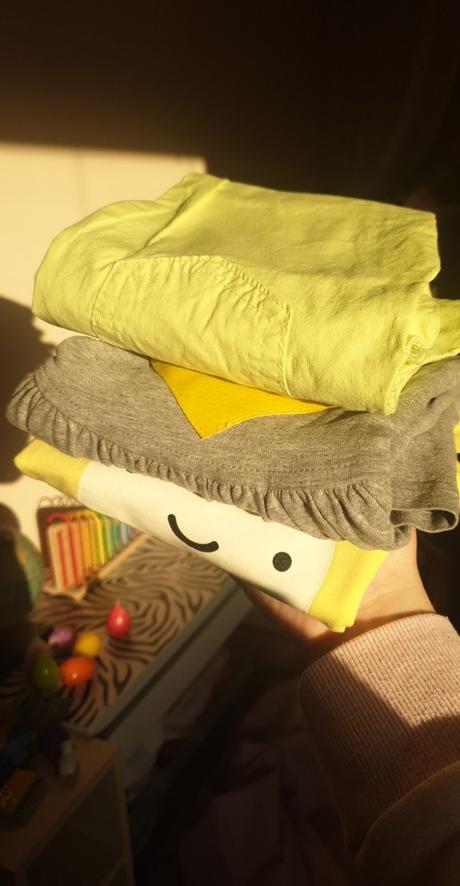 Syte neonove letne nohavice, benetton,104