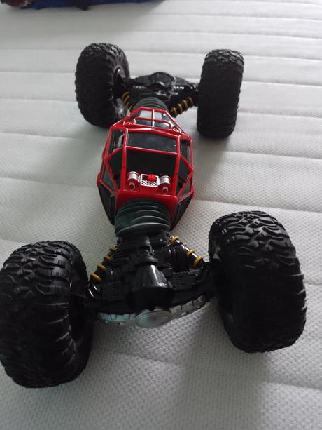 Terénne auto na ovladanie,