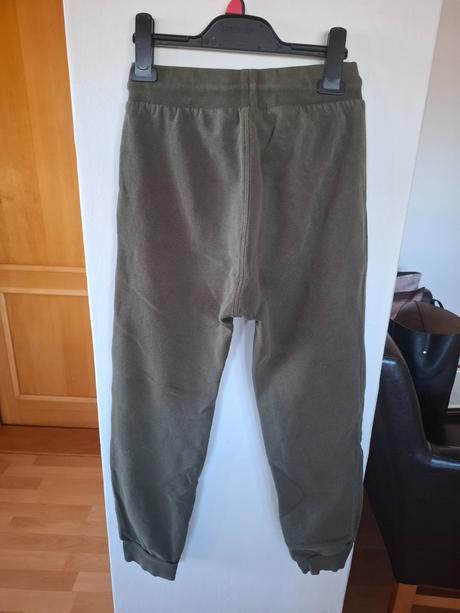 2 ks teplákov, lindex,152