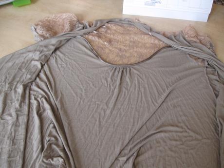 Dámsky tenký svetrík s čipkou, 42/44, atmosphere,42