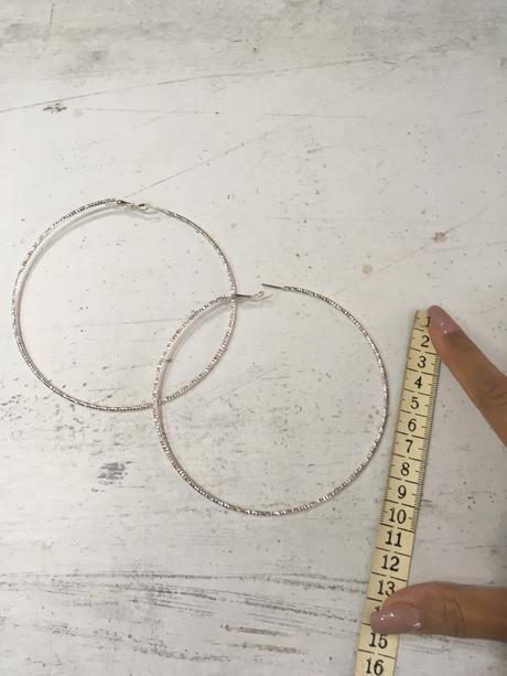 Náušnice striebornej farby rôzne dámske,