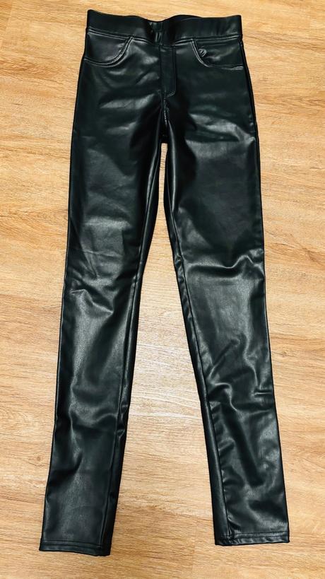 Koženkové leginy, h&m,164