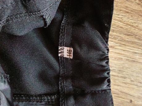 Oblek, 146