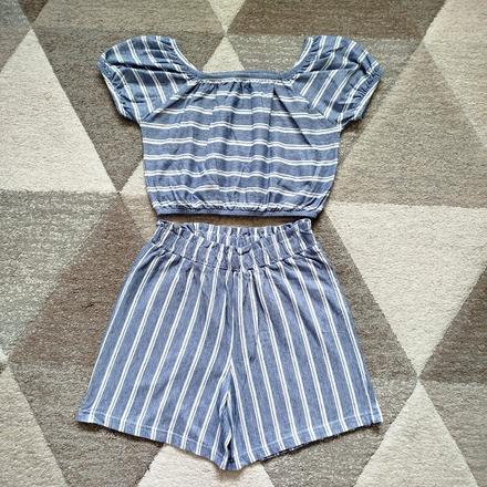 Super pohodlný letný setík - top stav, sinsay,152