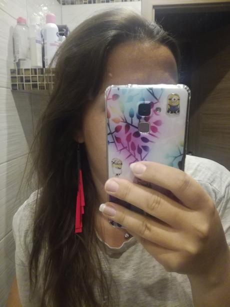 Žiarivé ružové náušnice, 