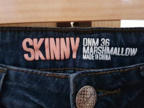 Tmavomodré rifle, 36